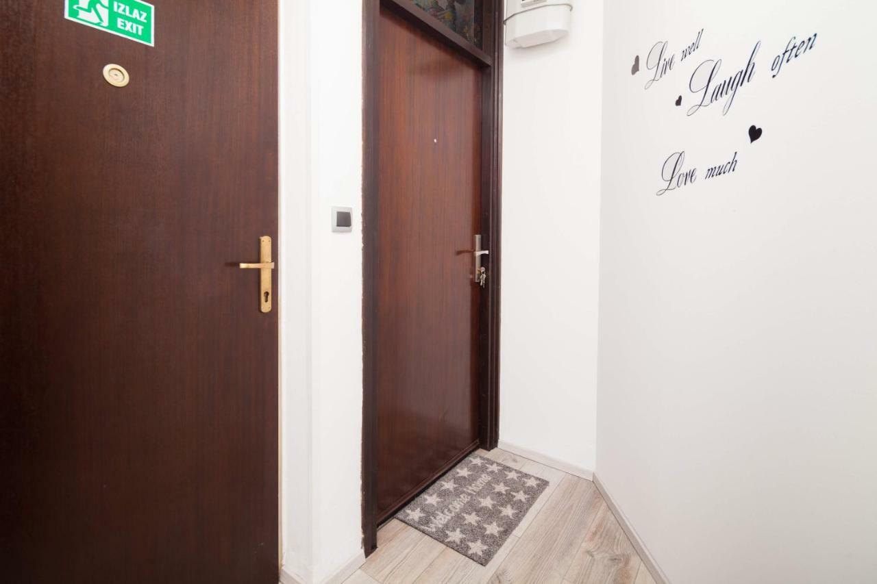 PUY Apartman Ester מראה חיצוני תמונה