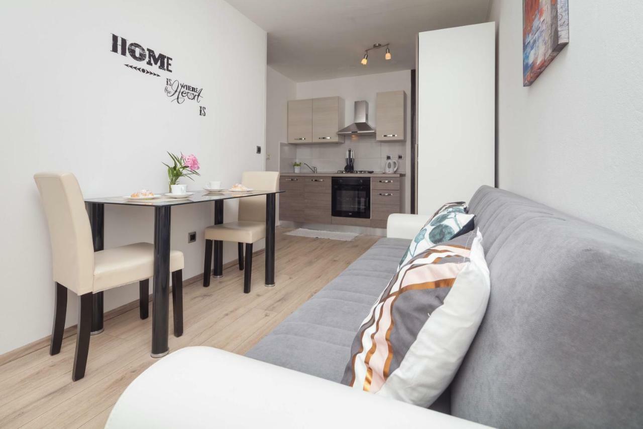 PUY Apartman Ester מראה חיצוני תמונה