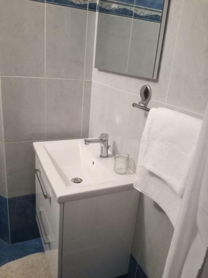 PUY Apartman Ester מראה חיצוני תמונה